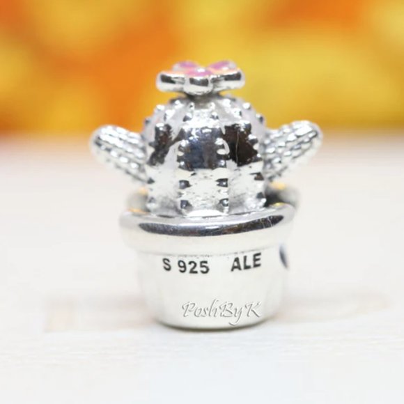 PANDORA Free Hugs Cactus Charm 798786C01 - Picture 2 of 3